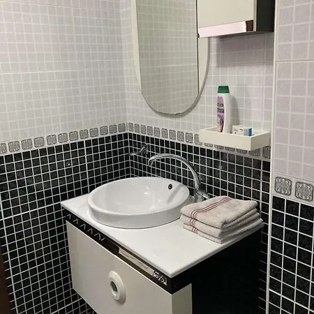Апартаменты Hana Apartman's *
